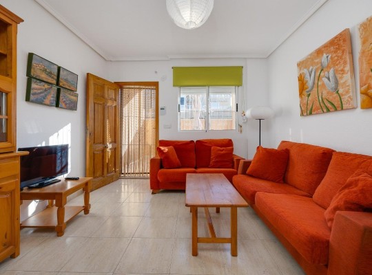 Torrevieja (Pueblo - Centro), Villa #CQ-TS-94930