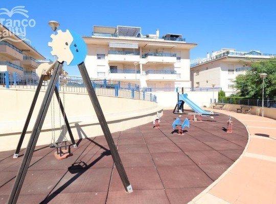 Střešní penthouse s výhledem na moře, jen 100m od pláže, Mil Palmeras