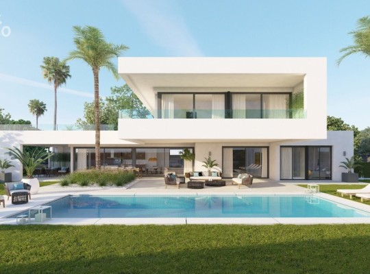 Nueva Andalucía (Costa del Sol), Villa - Detached #CM-R3878248