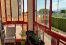 Přízemní apartmán se 2 ložnicemi ve městě Villajoyosa, Costa Blanca Sever.