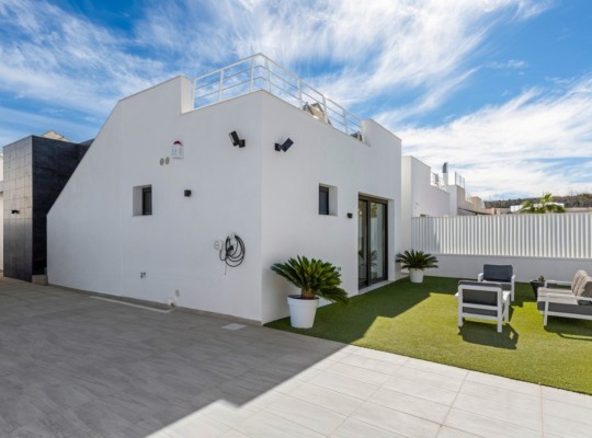 San Miguel de Salinas (Ciudad de las comunicaciones), Villa #CQ-GL-32200