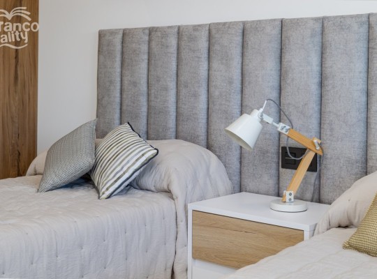 Apartmány se 2 nebo 3 ložnicemi v El Raso.