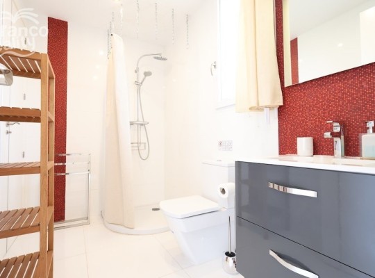 Vila s moderním zařízením v Cabo Roig