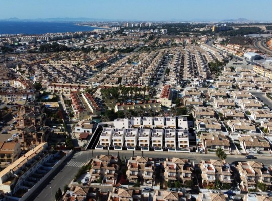 Orihuela Costa (La Zenia), Villa #CQ-00-41313