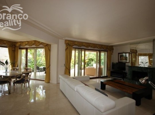 Las Chapas (Costa del Sol), Villa - Detached #CM-R2077613