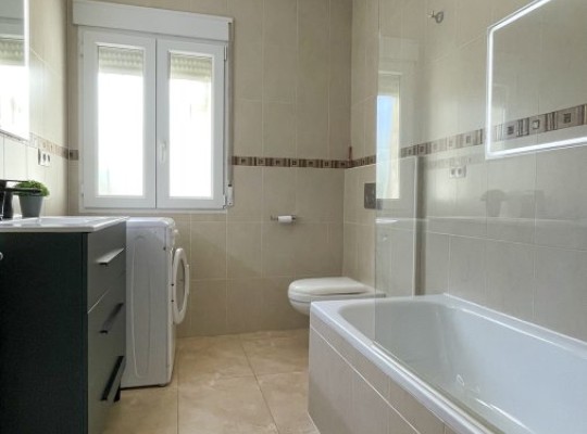 Vila na prodej v první linii s výhledem na moře v Els Poblets (Denia)