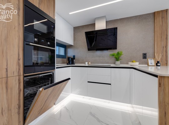 Apartmány se 2 nebo 3 ložnicemi v El Raso.