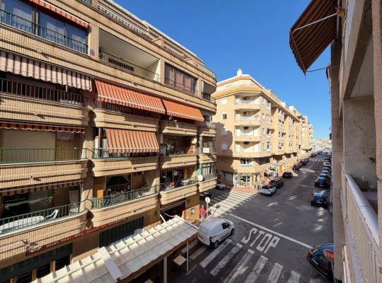 PROSTORNÉ STUDIO 350 METRŮ OD PLÁŽE DEL CURA S PROSKLENOU TERASOU