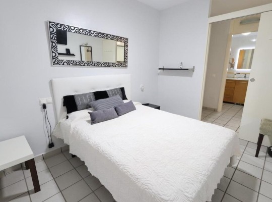 Apartmán s velkou terasou, rezidenční komplex La Calma, Playa Flamenca (Orihuela) Costa)