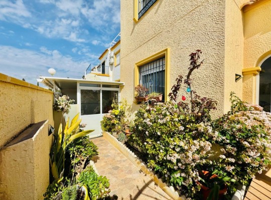 Orihuela Costa (La Zenia- Orihuela costa), Villa #CQ-TS-57021