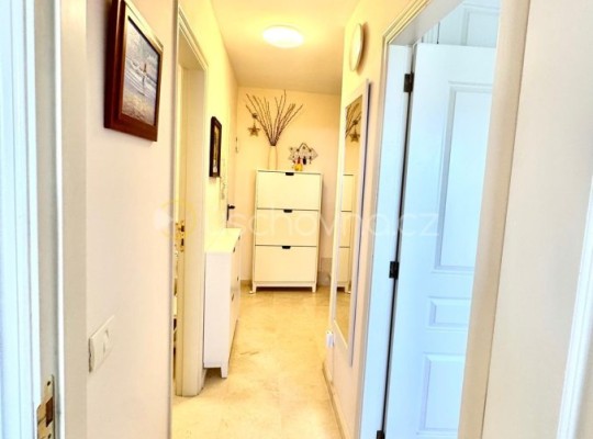 Prodej luxusního mezonetu s výhledem na moře a zahradou – Palm-Mar