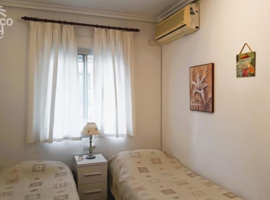 Investiční apartmán v aparthotelu, jen 500m od pláže, Cabo Roig