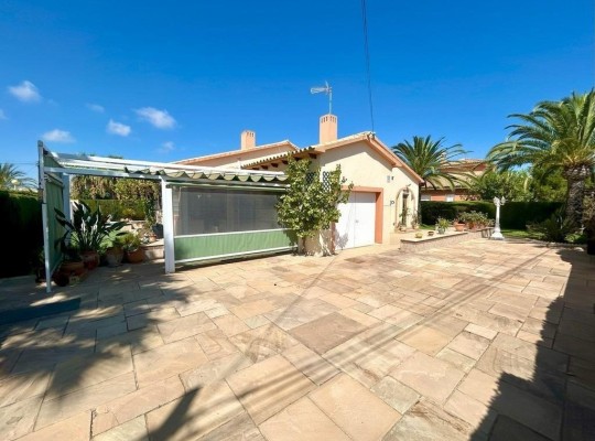 Orihuela Costa (Cabo Roig), Villa #CQ-UR-75497