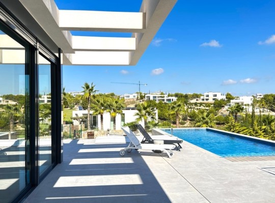Las Colinas (Las Colinas Golf), Villa #CQ-BG-33908