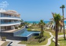 Estepona (Costa del Sol), Villa - Detached #CM-R3983911