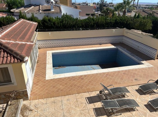 Ciudad Quesada (Town Center), Villa #CQ-095