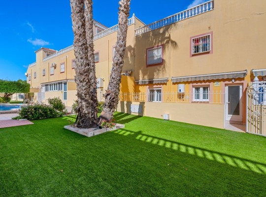 San Miguel de Salinas (Orihuela Costa), Apartment #CQ-WN-18847