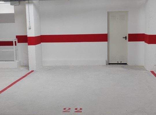 Butikový komplex s luxusními apartmány a výhledem na moře, Cabo Roig