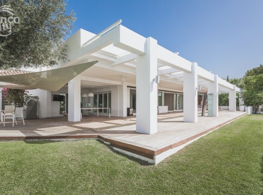 Sierra Blanca (Costa del Sol), Villa - Detached #CM-R3850939