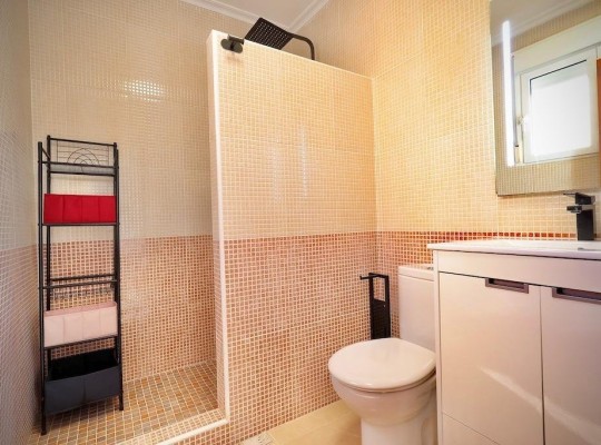 San Miguel de Salinas (Residencial los flamencos), Villa #CQ-JM-64042