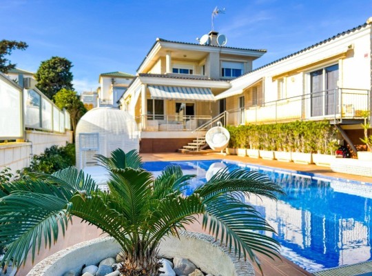 La Mata, Villa #CQ-OC-74571