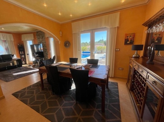 San Miguel de Salinas (Ciudad de las comunicaciones), Villa #CQ-M-54470