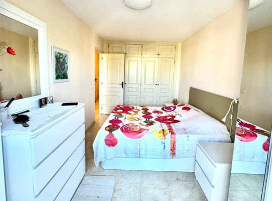 Prodej luxusního mezonetu s výhledem na moře a zahradou – Palm-Mar