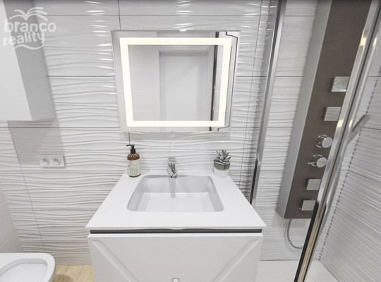 Apartmány první linii na pláži v Oropesa del Mar, Costa Valencia.