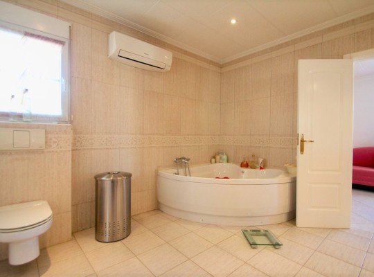 Villamartin, Villa #CQ-VK-33784
