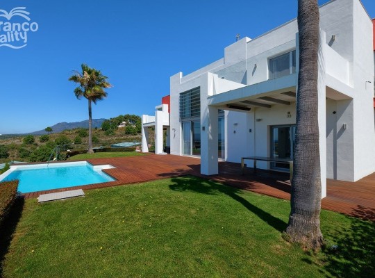 Benahavís (Costa del Sol), Villa - Detached #CM-R3924349