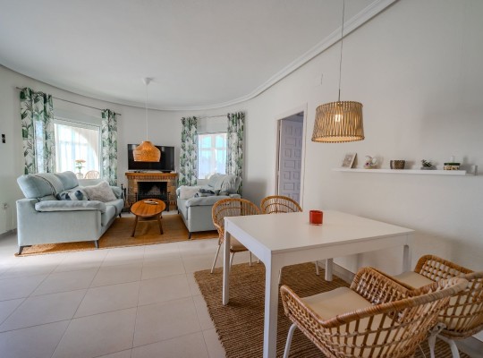 Villa Ciudad Quesada (Town Center) #CQ-359