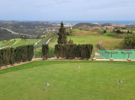 Dvojdomy blízko golfu a pobřeží Mijas Costa