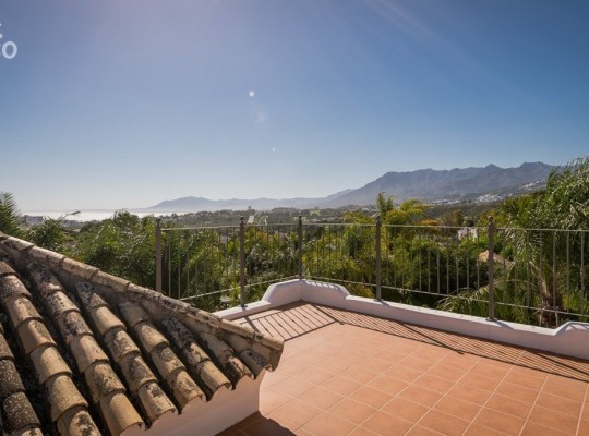 Marbella (Costa del Sol), Villa - Detached #CM-R3918733