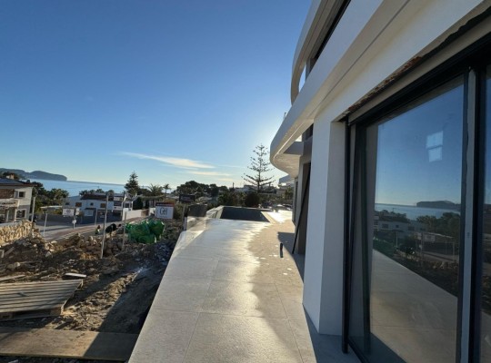 Other areas (Playa de La Fustera), Villa #CQ-00-35807