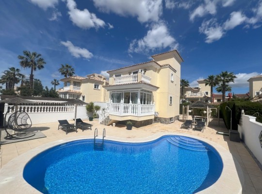El Raso (El Raso, Guardamar), Villa #CQ-388