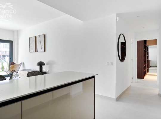 Luxury apartment complex just 250 meters from Laveleta beach, Torrevieja
