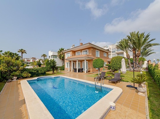 Torrevieja (La Veleta), Villa #CQ-TS-38030
