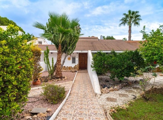 Villamartin, Villa #CQ-VK-33226