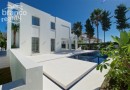 San Pedro de Alcántara (Costa del Sol), Villa - Detached #CM-R3058879