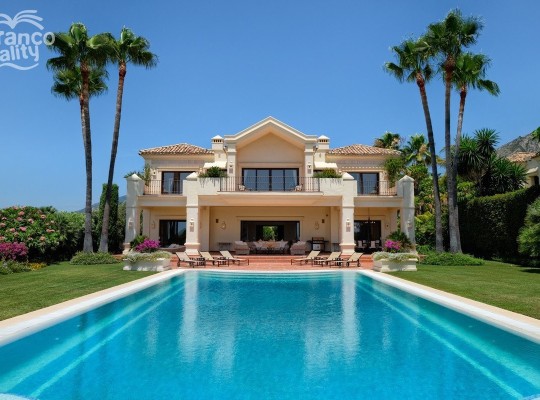 Marbella (Costa del Sol), Villa - Detached #CM-R4031227