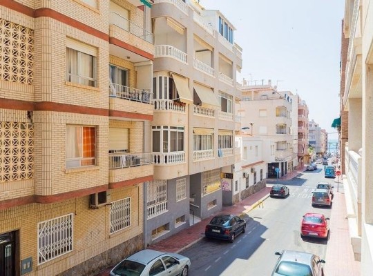 Zrekonstruovaný byt v centru jen 250m od moře, Playa del Cura, Torrevieja