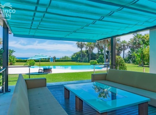 Estepona (Costa del Sol), Villa - Detached #CM-R4050412