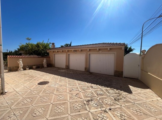 Ciudad Quesada (Town Center), Villa #CQ-095