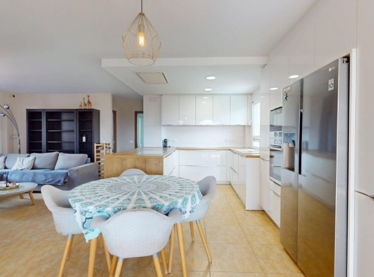 Orihuela Costa (La Zenia), Villa #CQ-WN-90261