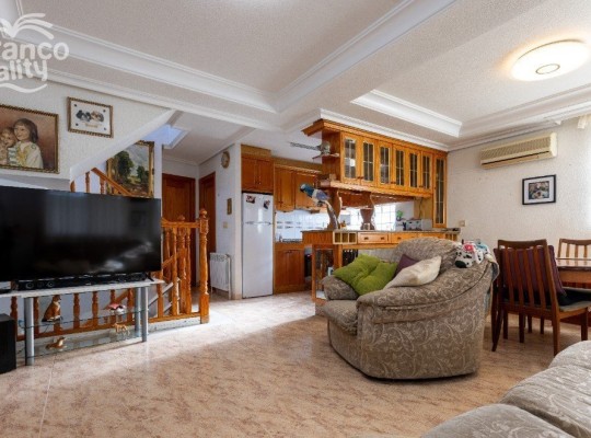 Los Altos, 
Villa   #ES-10129