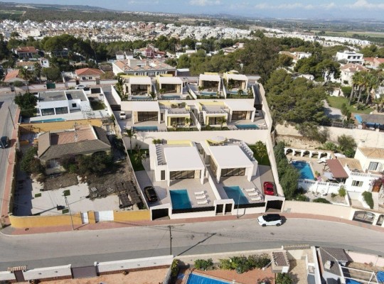 Torrevieja (Los Balcones), Villa #CQ-00-19905