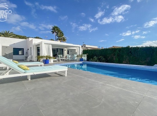 Moraira (Pinar de L Advocat), Villa #SV-ID03384M