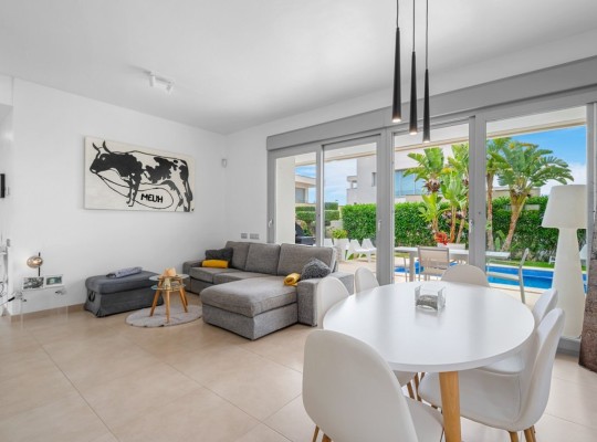 Orihuela Costa (Vistabella Golf), Villa #CQ-WN-51533