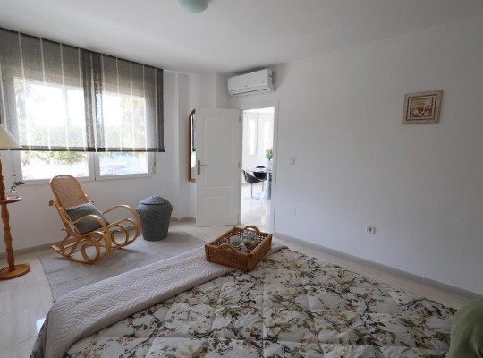 Torrevieja (torrevieja), Apartment #CQ-JM-30945