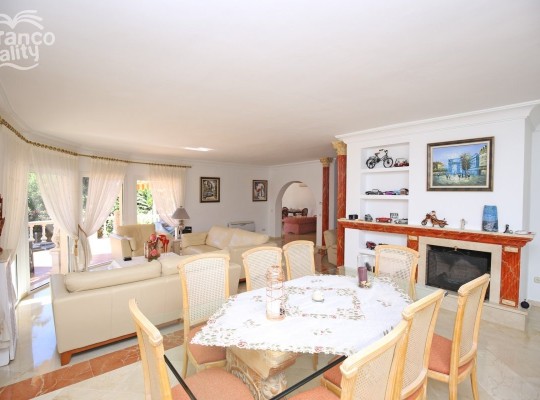 Marbella Golden Mile (Rocio de Nagüeles), Villa #IM-2808MLV